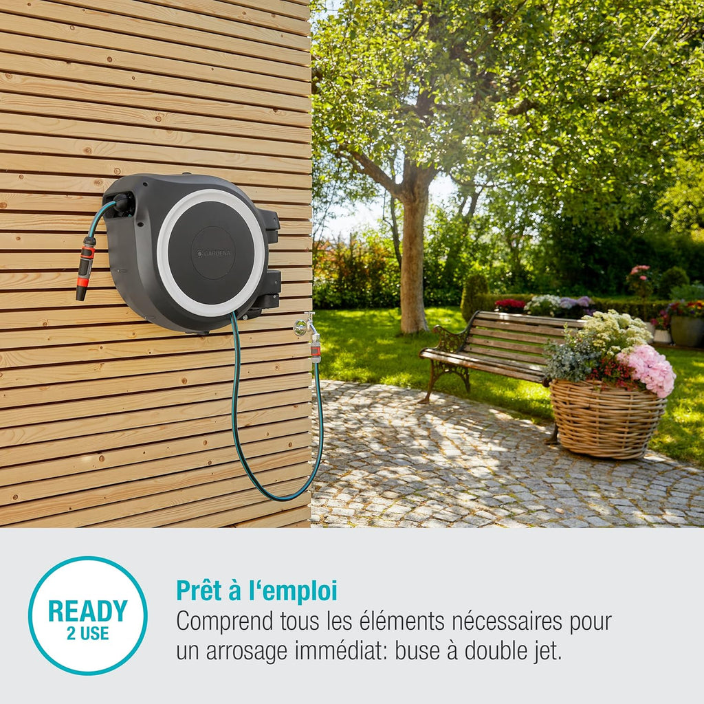 Gardena Enrouleur de Tuyau Mural Rollup L (Blanc) – Longueur 30m – Ø13mm– Garantie 5 Ans– Dévidoir pivotant à 180°– Kit Complet avec Lance, raccord, Tuyau et Support Mural Inclus (18627-20)