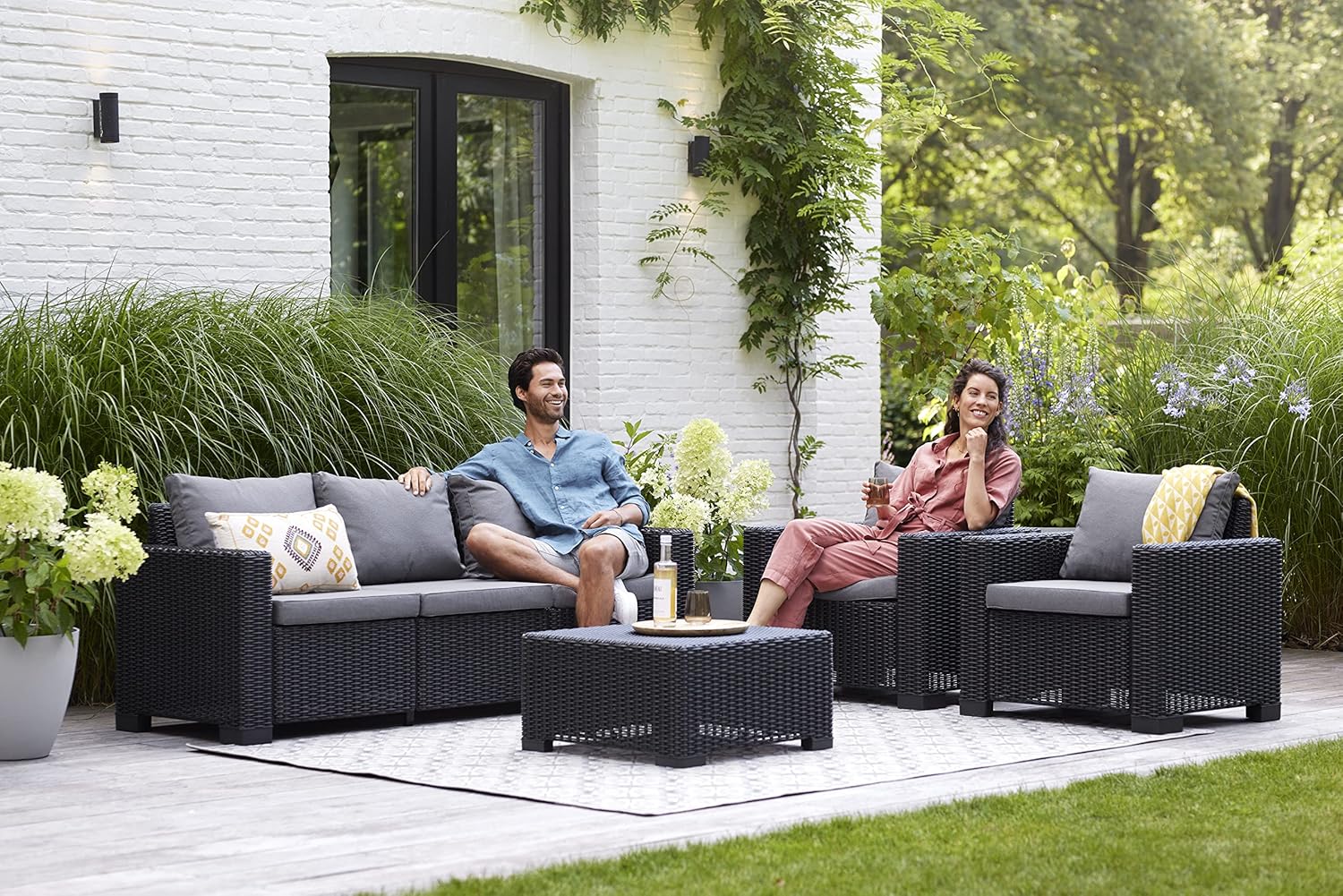 Allibert by Keter California Canapé de Jardin 3 Places avec Coussins d'assise et de Dossier, en Plastique, Aspect rotin, Rond, Graphite/Gris Froid, 199 x 68 x 72 cm