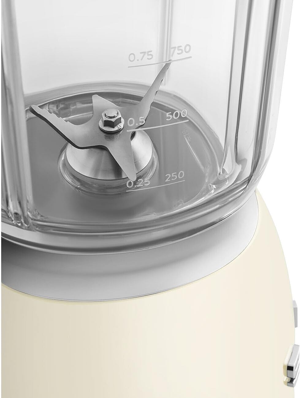 Smeg, Blender BLF03CREU 1,5 L, 4 Vitesses, 4 Fonctions Smoothie, Pulse, Glace Pilée et Autonettoyant, Bloc Moteur et Bouchon Doseur, Base Antidérapante, Range Cordon Intégré, 800W, Crème