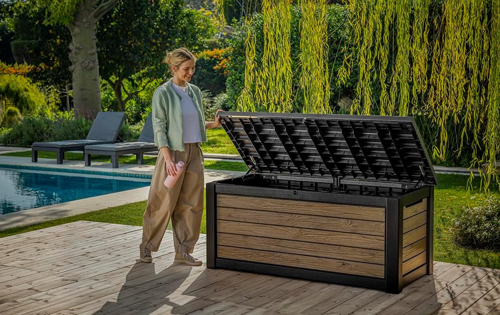 Keter Coffre de rangement jardin 630L - Collection Signature - Aspect bois Douglas