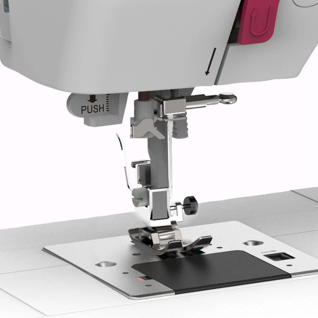 Bernette Sew&Go8 machine à coudre ordi, 197 programmes, bras libre, blanc