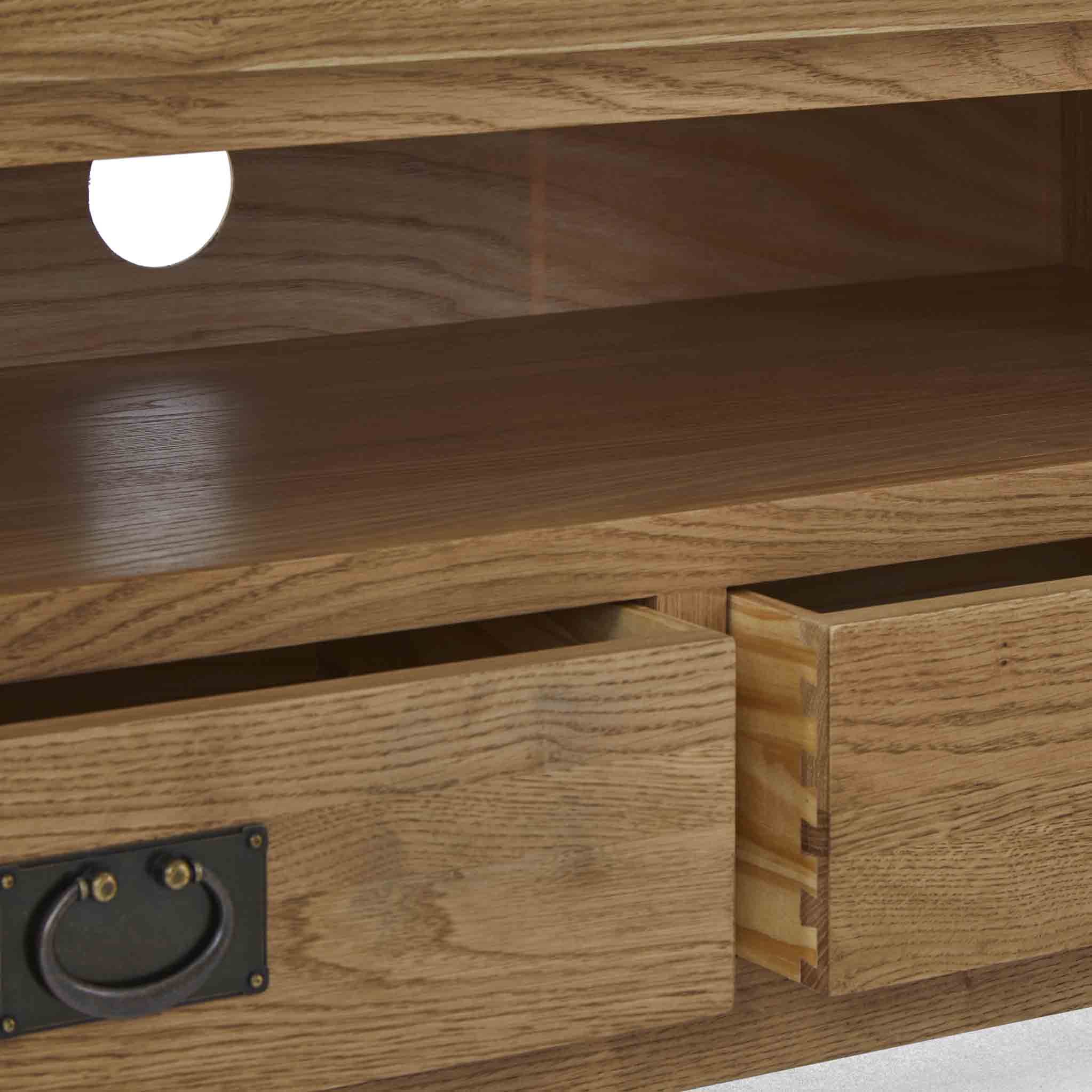 Zelah Oak Extra Wide TV Unit 200cm