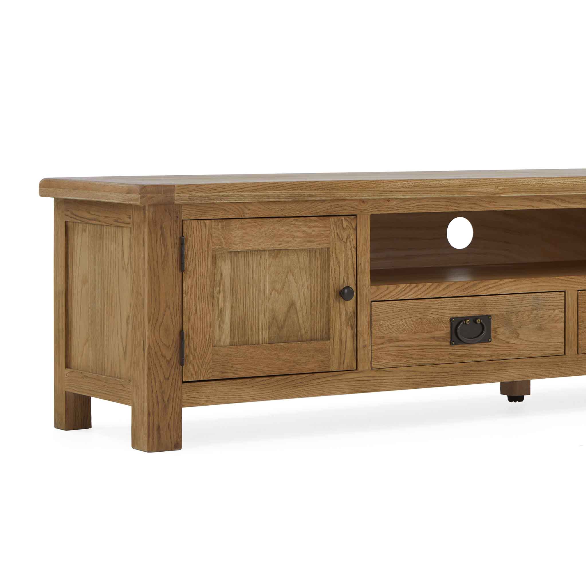 Zelah Oak Extra Wide TV Unit 200cm