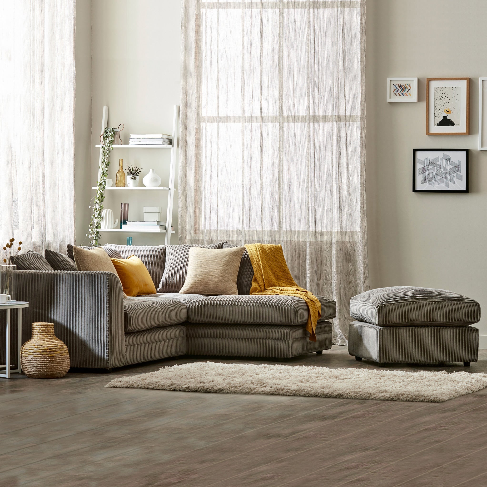 Bletchley Jumbo Cord Chaise Sofa