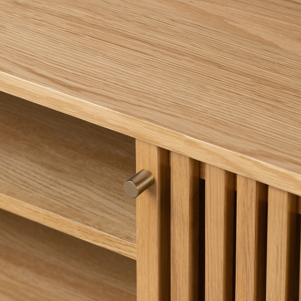 Shorwell Oak 180cm Slatted TV Unit
