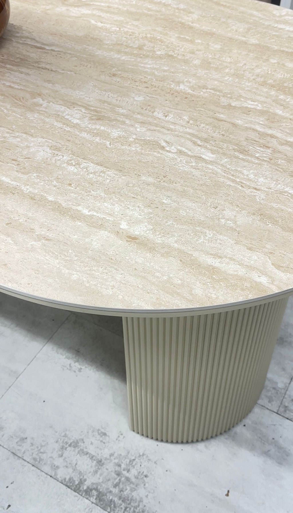 Table à Manger Ovale 180 cm – Céramique Effet Travertin – Design Moderne