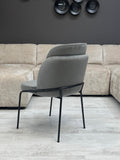 Chaise Velours Gris – Pieds Noirs Design Moderne Lisse