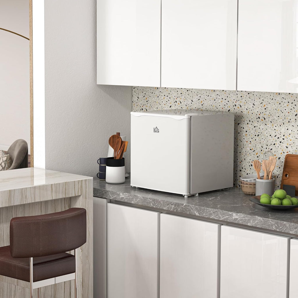 HOMCOM Mini congélateur Température Réglable de -14 à -24°C Compact 35L - étagère Amovible - Porte réversible Classe E - 47 x 44,2 x 48,8 cm - Blanc