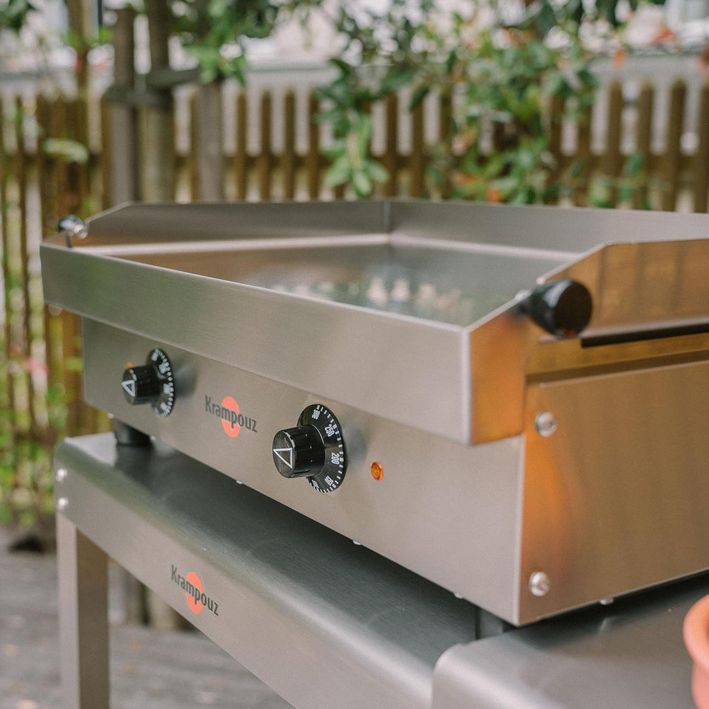 KRAMPOUZ Plancha Électrique SAMBA - Plaque de Cuisson en Inox 54 x 33 cm - 2500 Watts - 2 Zones de Cuisson - 2 Thermostats jusqu'à 300 °C - Nettoyage Facile - Fabriquée en France - Réf PFSB2AA-KR