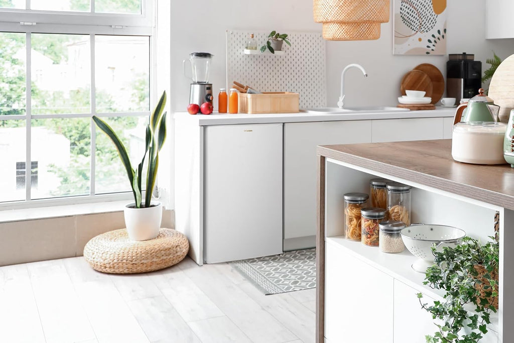 HYUNDAI Réfrigérateur Table Top 90 L Keep Fresh, Compact avec Freezer, Porte Réversible, 2 Clayettes Verre, Bac à Légumes, 41 dB (Blanc)
