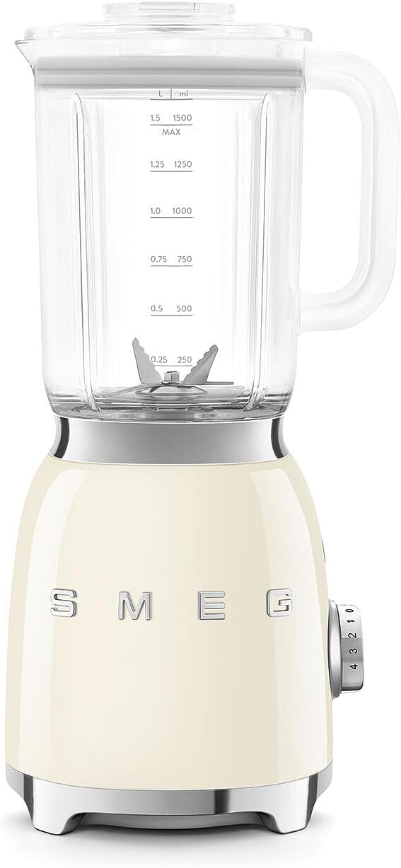 Smeg, Blender BLF03CREU 1,5 L, 4 Vitesses, 4 Fonctions Smoothie, Pulse, Glace Pilée et Autonettoyant, Bloc Moteur et Bouchon Doseur, Base Antidérapante, Range Cordon Intégré, 800W, Crème