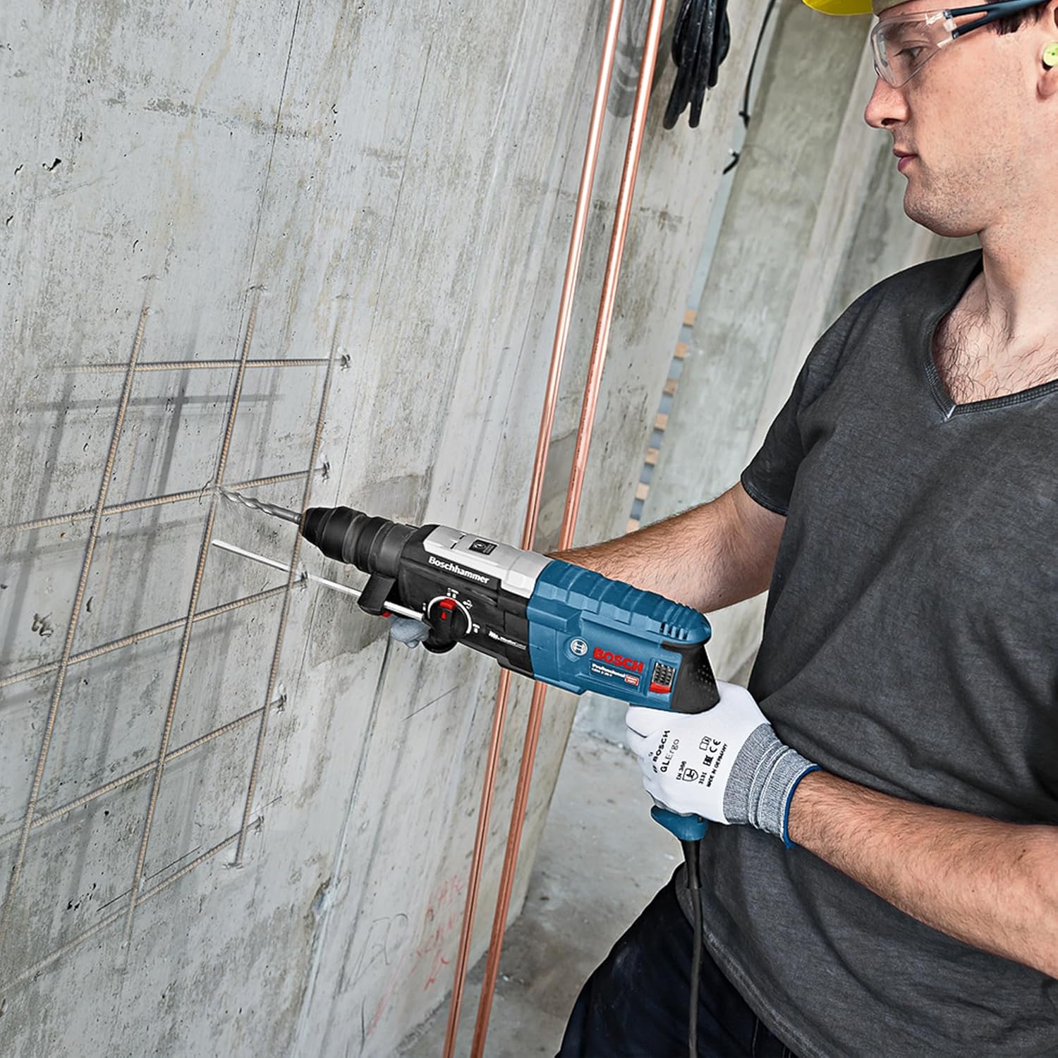 Bosch Professional perforateur GBH 2-28 F (puissance 880 W, diamètre de perçage max. dans le béton : 28 mm, avec set 6 pièces de perçage-burinage, SDS plus, L-Case)